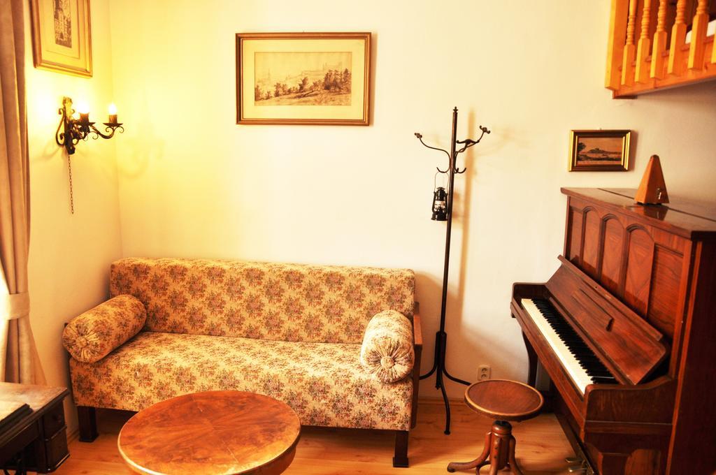 Traditional Slovak Apartment Bratislava Eksteriør billede