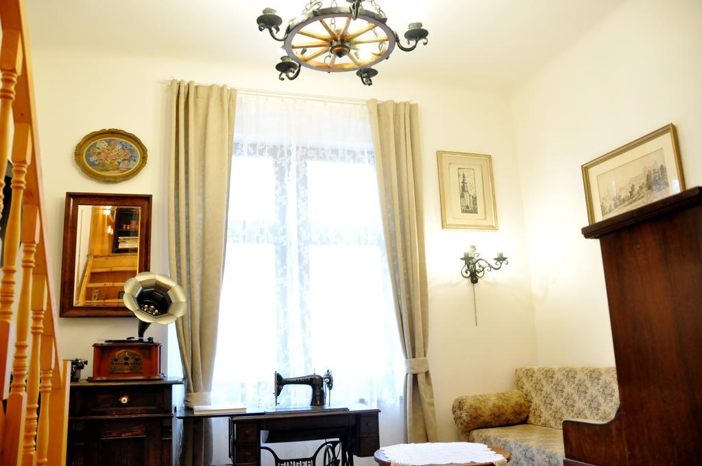 Traditional Slovak Apartment Bratislava Eksteriør billede